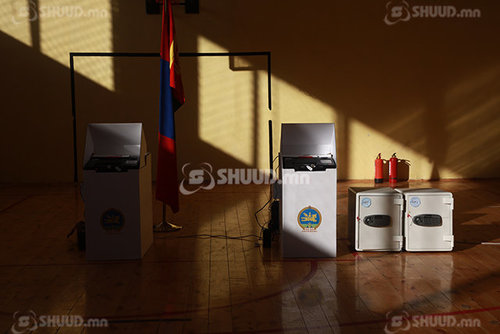 Нөхөн сонгуулийн санал хураалт дуусахад нэг цаг үлдлээ
